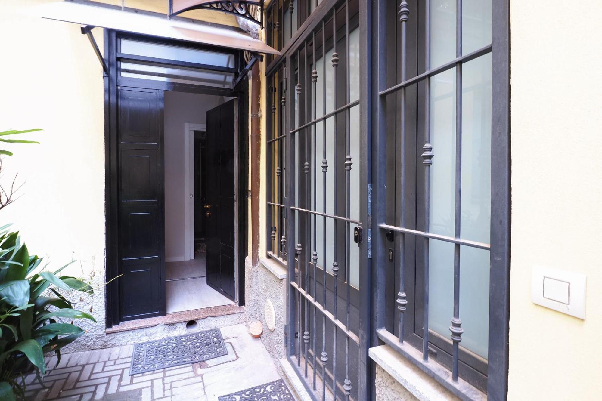 Delizioso Studio Tra Navigli E Mm Sant'Agostino Μιλάνο Εξωτερικό φωτογραφία
